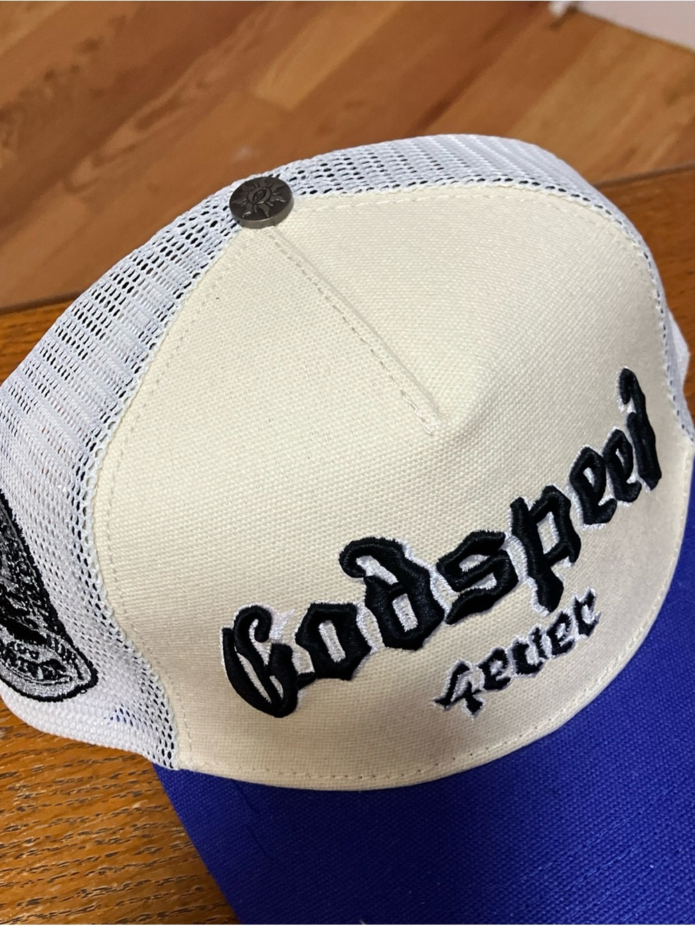 Trucker Cap – Cream & Blue